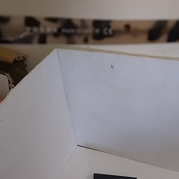 Prada woman sunglasses SPR 31QS cat eye - Picture 8 of 8